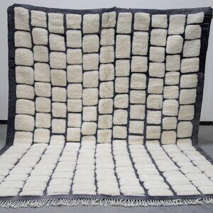 Handcrafted Moroccan Wool Rug - 10ftx8ft - Authentic & Unique